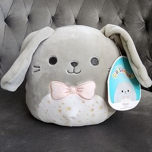 Blake Bunny Bowtie 8" Squishmallow BNWT. Spring.